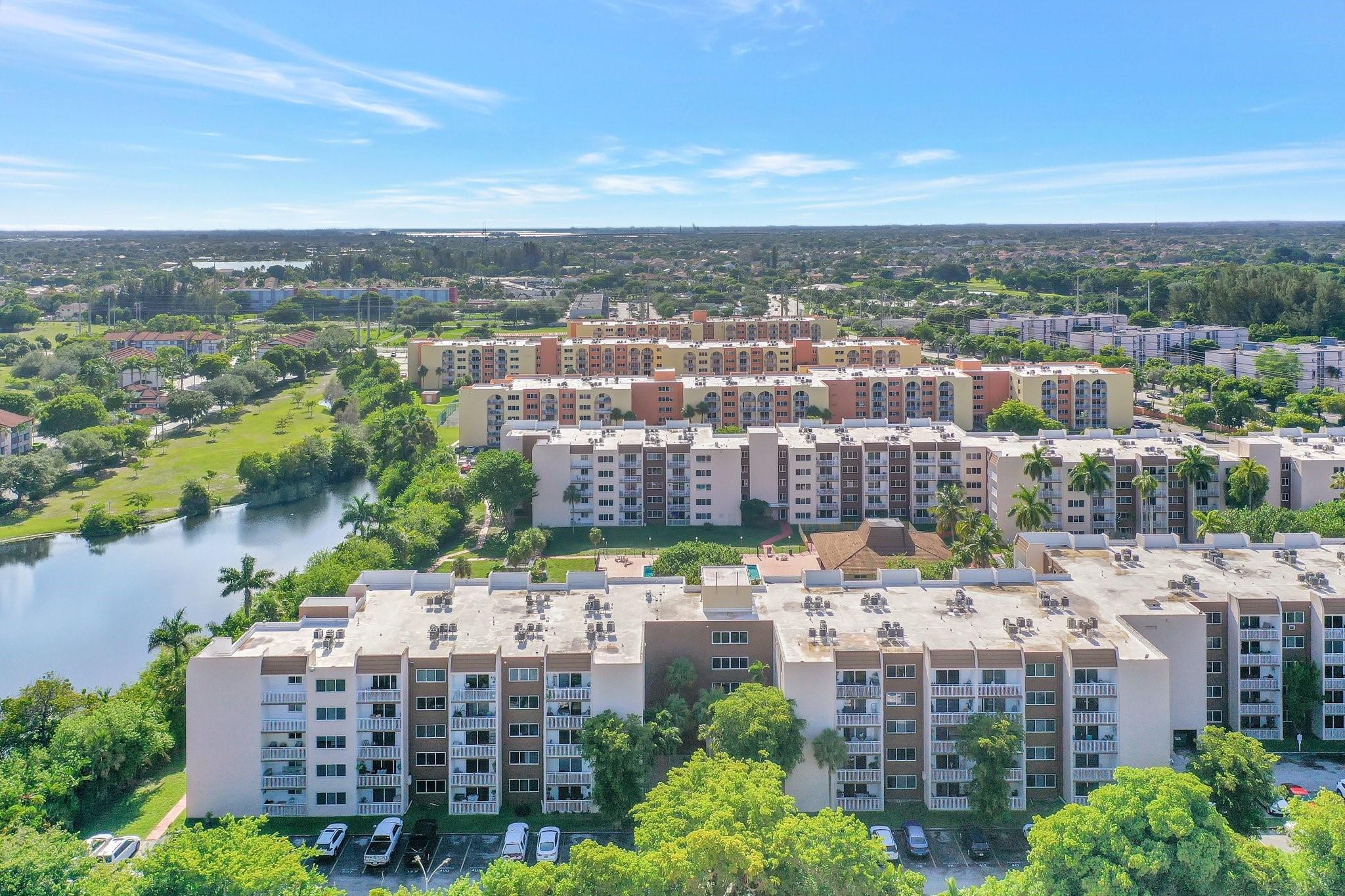 Coral Gate East Condo - Residential