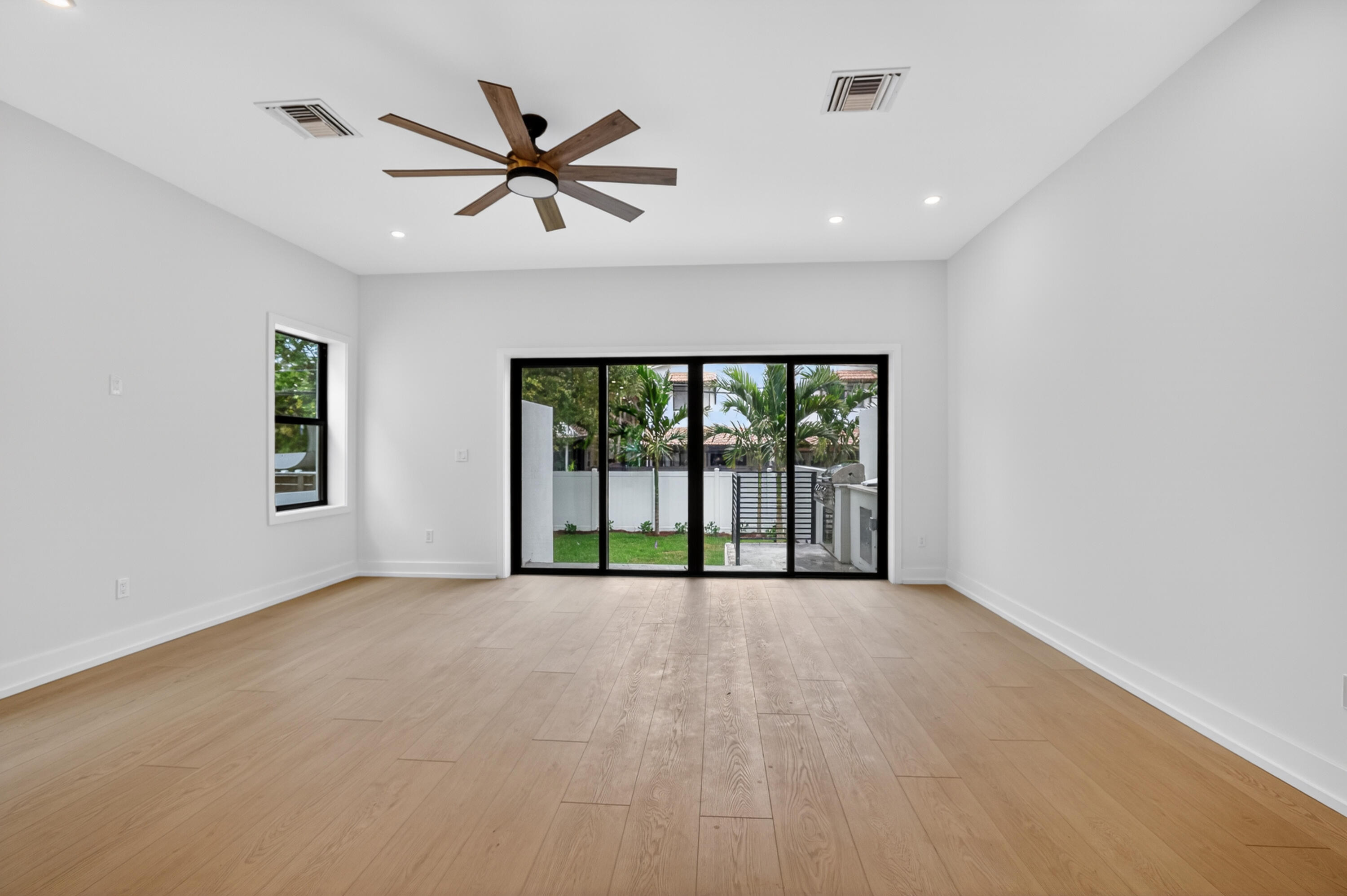 LAUDERDALE - Residential