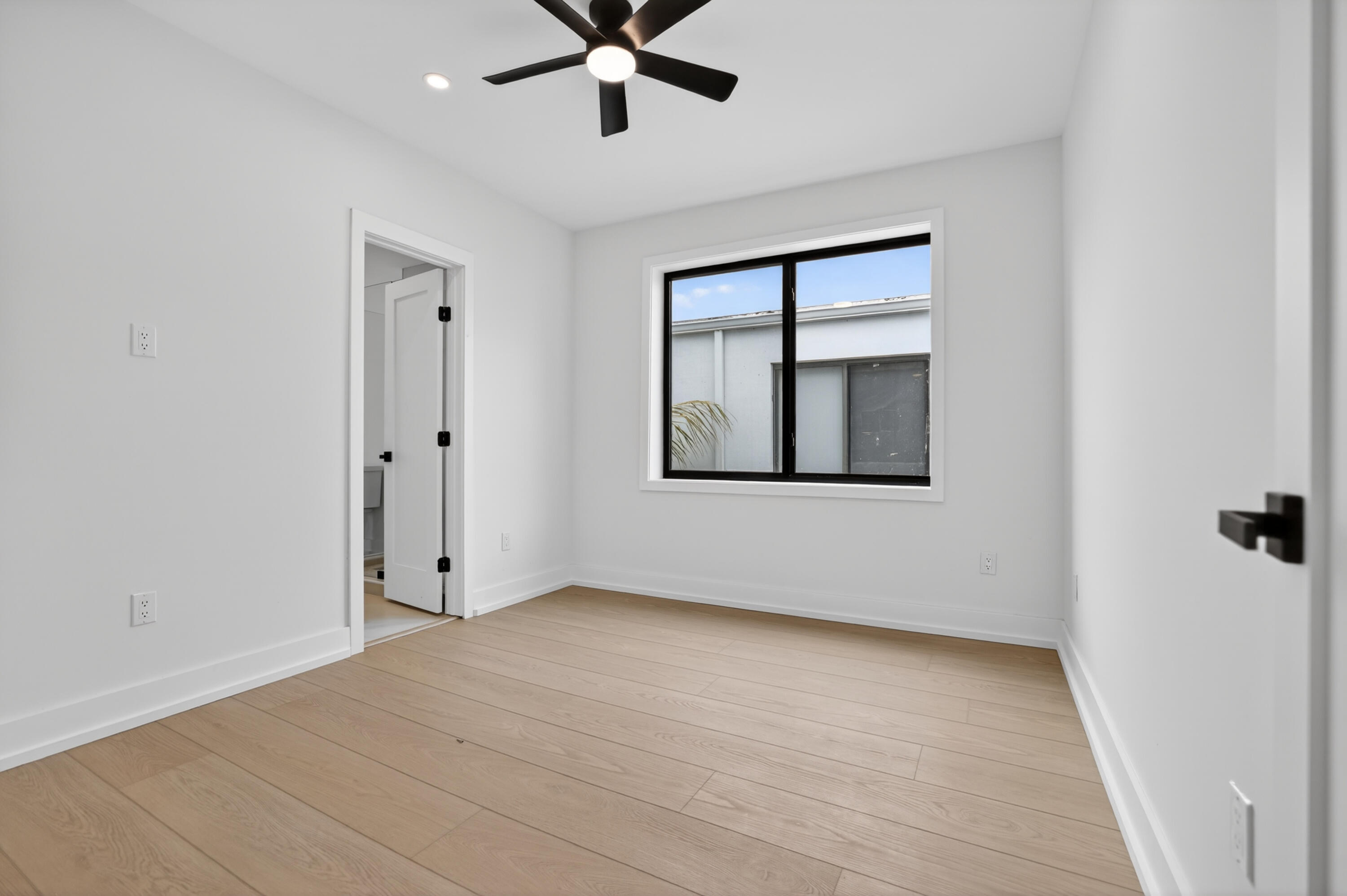 LAUDERDALE - Residential