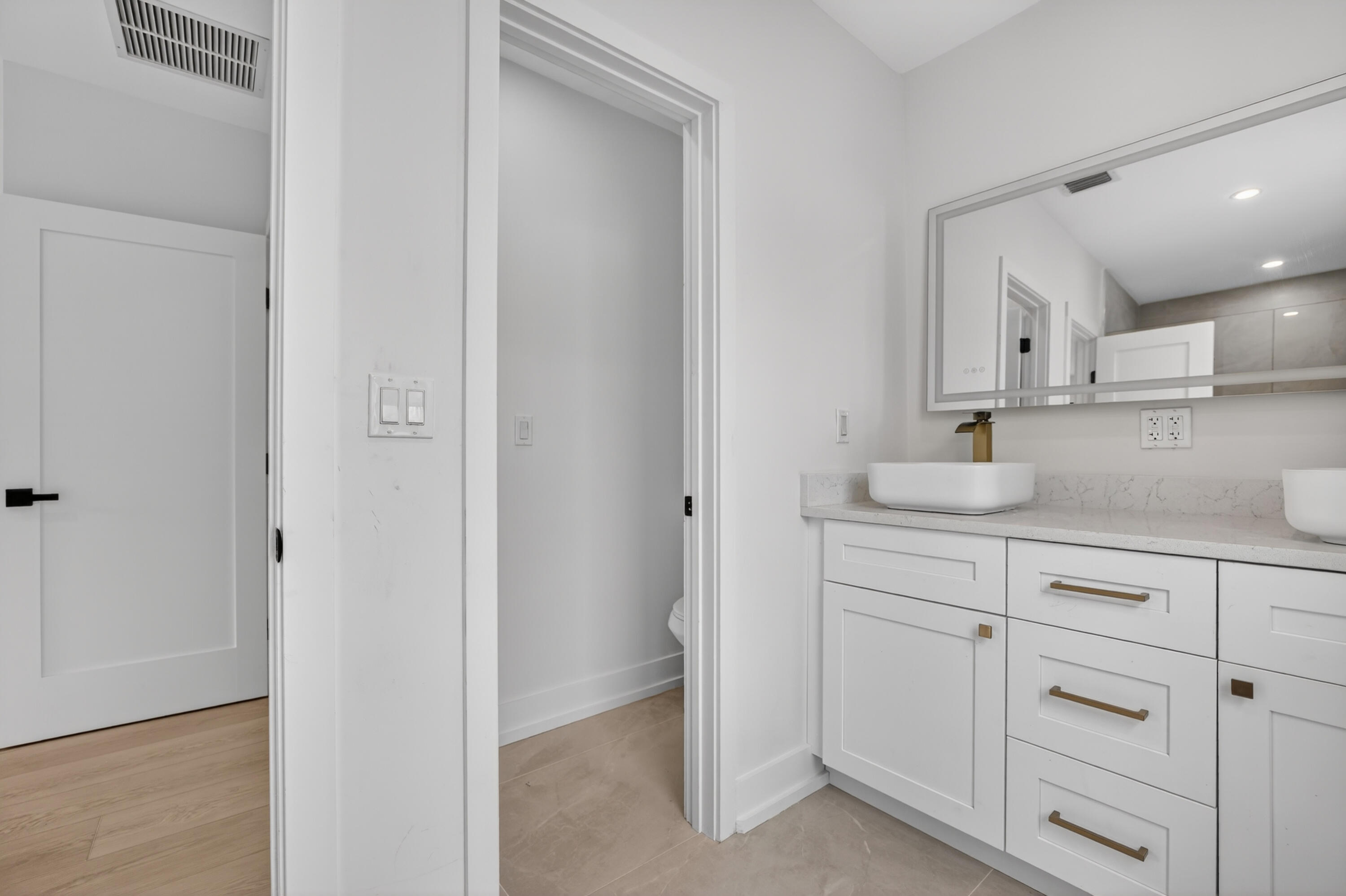LAUDERDALE - Residential