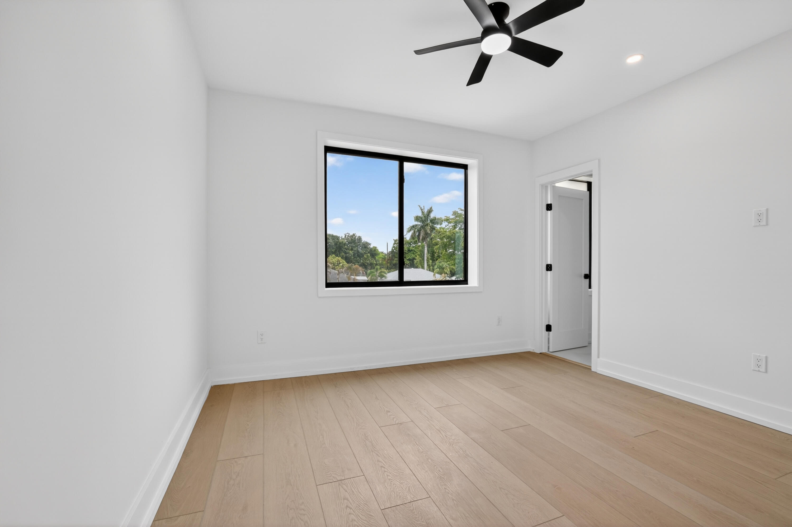 LAUDERDALE - Residential