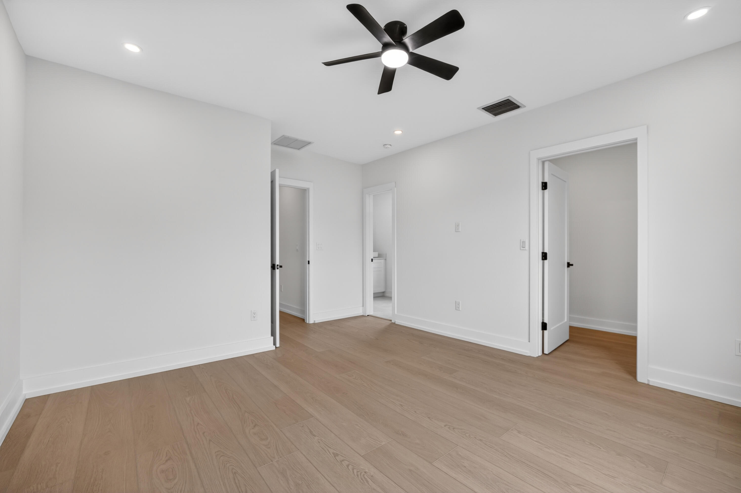 LAUDERDALE - Residential