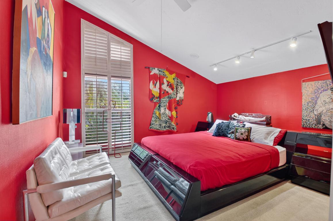 20432 Woodbridge Lane