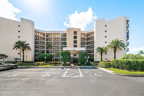Tiny photo for 5279 Fountains Drive S #405, Lake Worth, FL 33467 (MLS # B26003222)