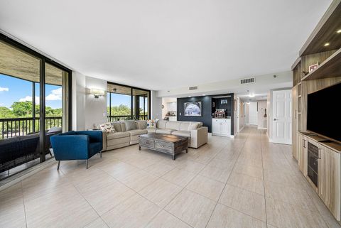 Tiny photo for 5279 Fountains Drive S #405, Lake Worth, FL 33467 (MLS # B26003222)