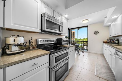 Tiny photo for 5279 Fountains Drive S #405, Lake Worth, FL 33467 (MLS # B26003222)
