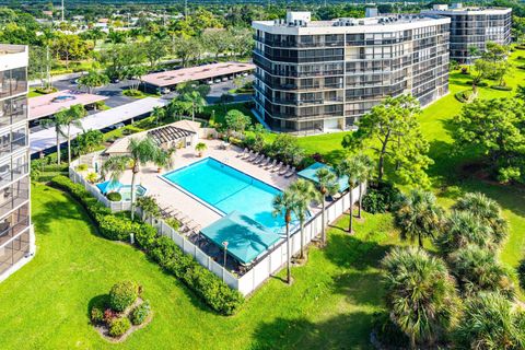 Tiny photo for 5279 Fountains Drive S #405, Lake Worth, FL 33467 (MLS # B26003222)