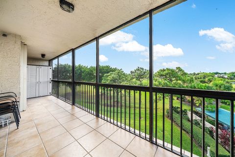 Tiny photo for 5279 Fountains Drive S #405, Lake Worth, FL 33467 (MLS # B26003222)