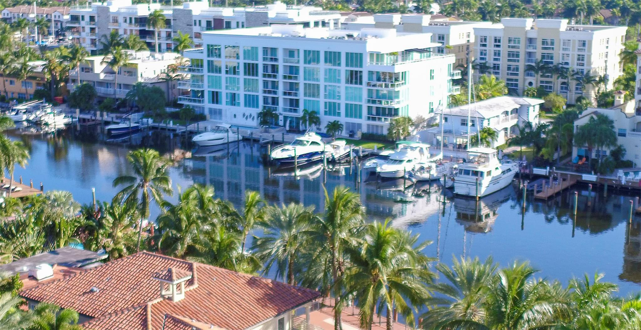 45 Hendricks Isle 301