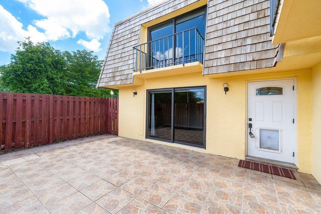 Photo of 185 Woodland Road, Palm Springs, FL 33461 (MLS # R10985701)