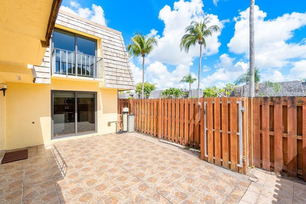 Photo of 185 Woodland Road, Palm Springs, FL 33461 (MLS # R10985701)