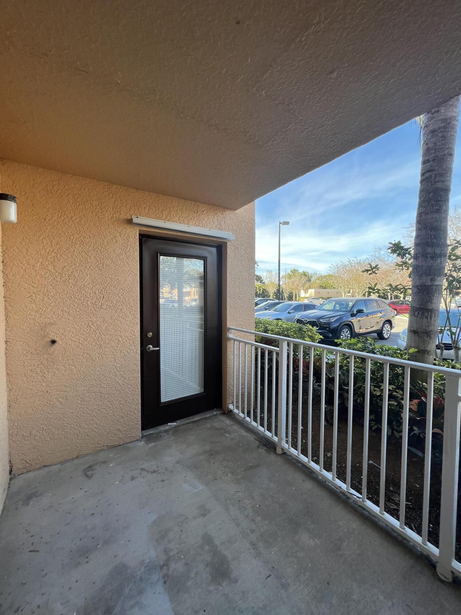 THE CLUB AT ST LUCIE WEST, A CONDOMINIUM - Residential Lease