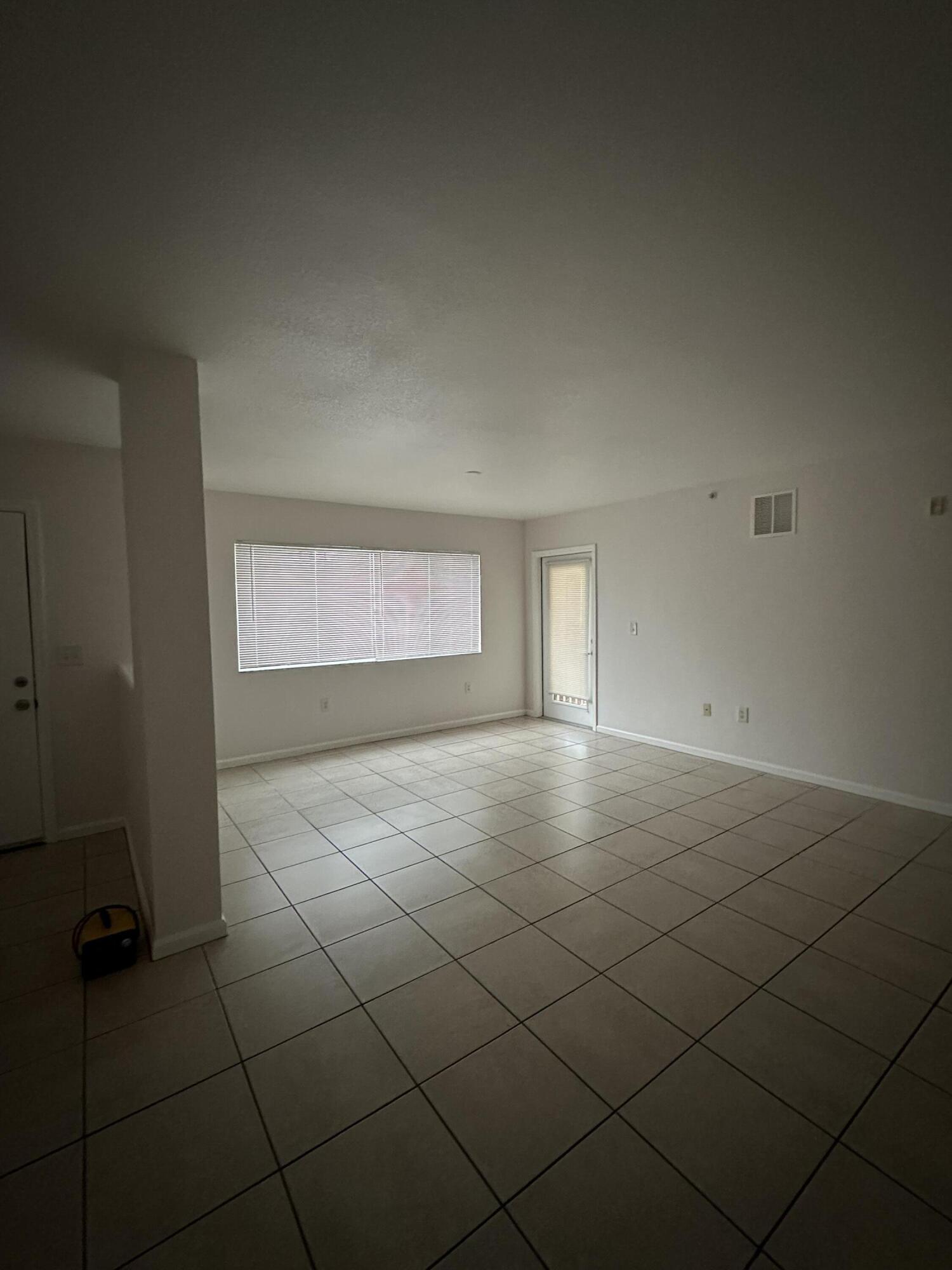 THE CLUB AT ST LUCIE WEST, A CONDOMINIUM - Residential Lease