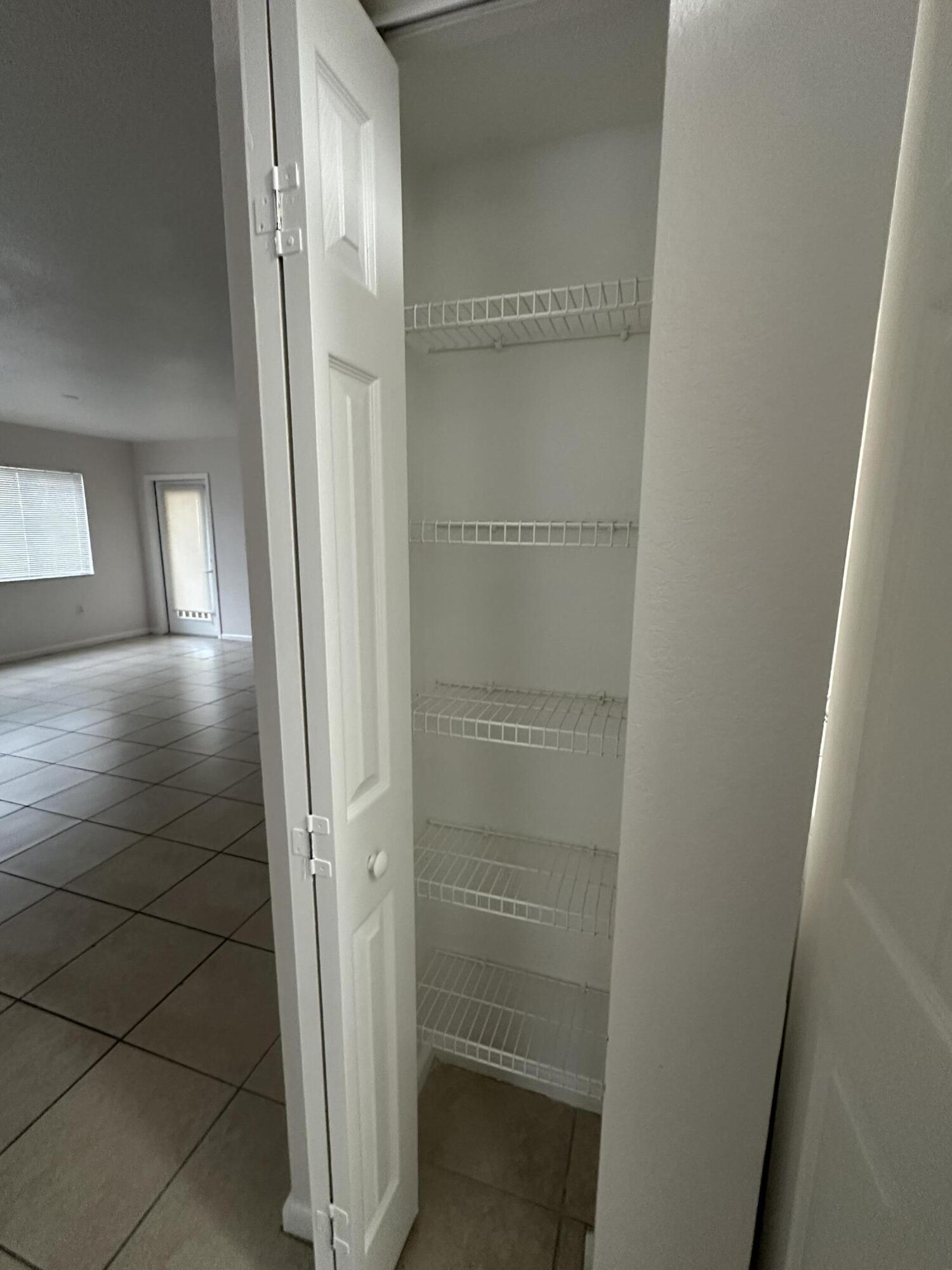 THE CLUB AT ST LUCIE WEST, A CONDOMINIUM - Residential Lease