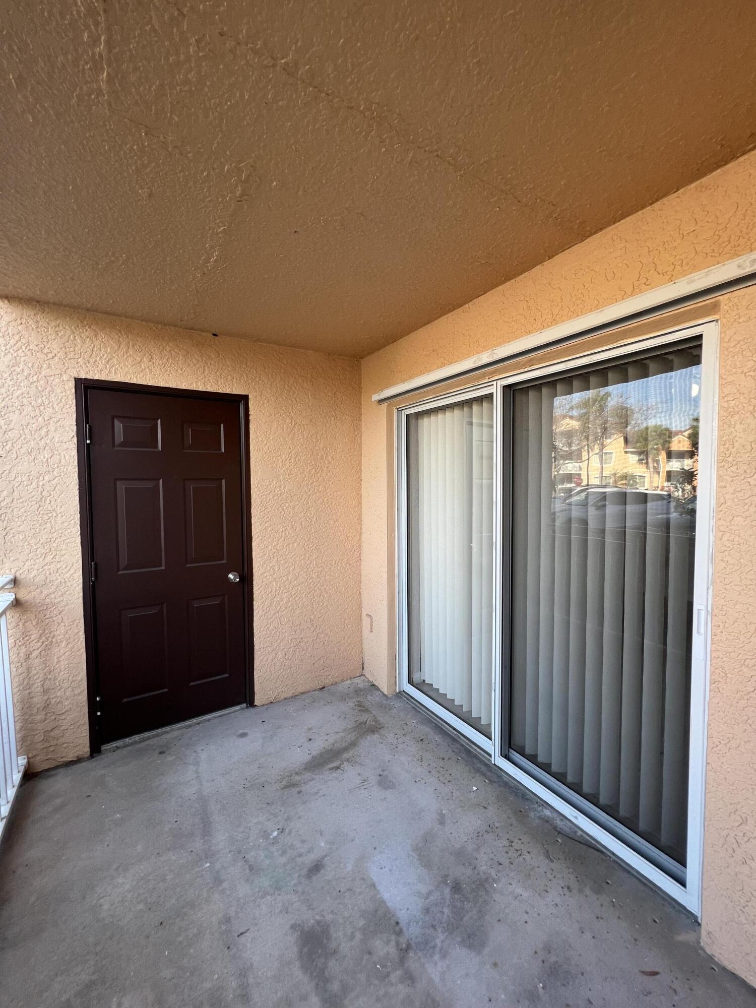 THE CLUB AT ST LUCIE WEST, A CONDOMINIUM - Residential Lease