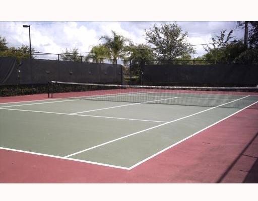 THE CLUB AT ST LUCIE WEST, A CONDOMINIUM - Residential Lease