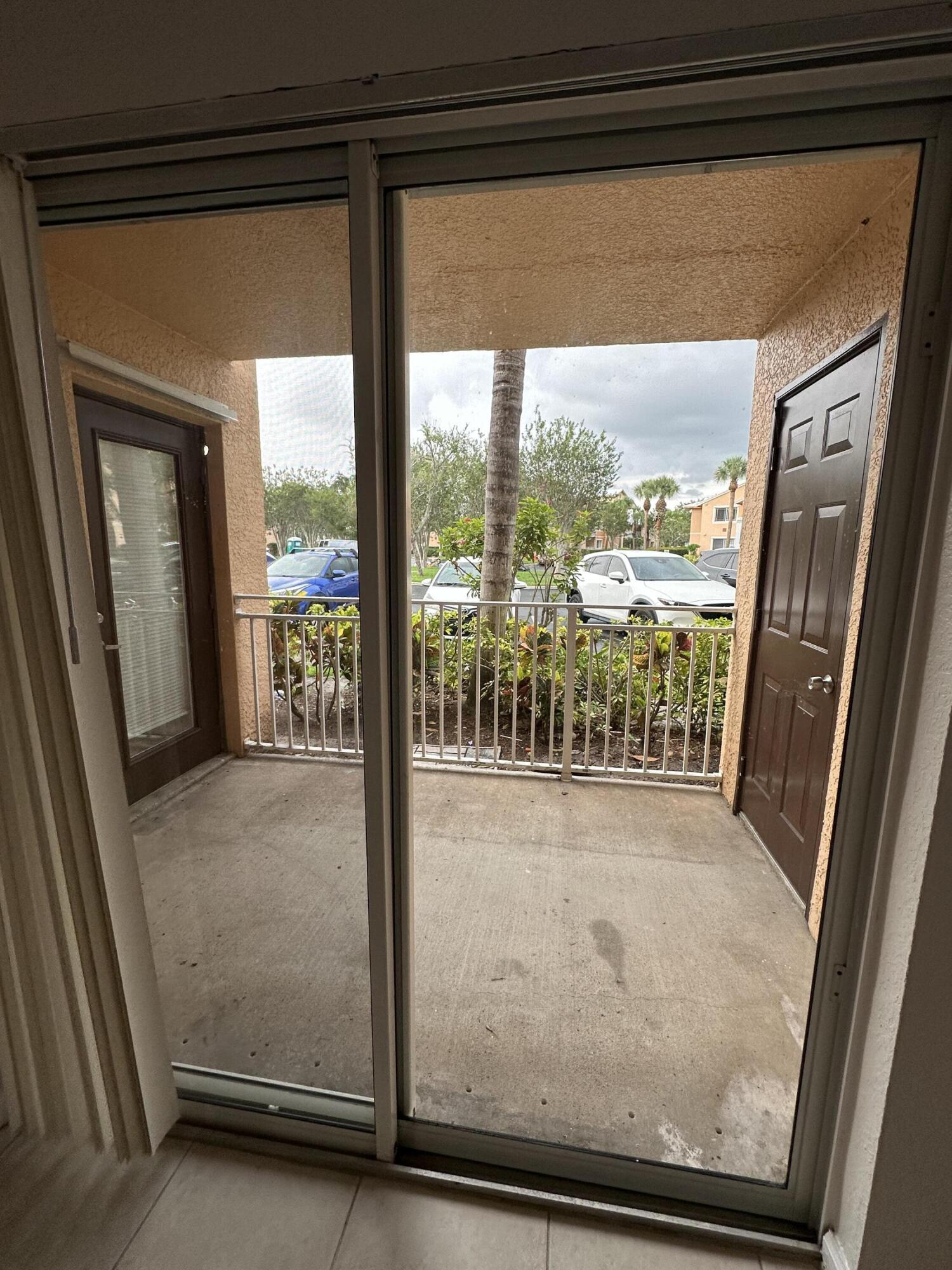 THE CLUB AT ST LUCIE WEST, A CONDOMINIUM - Residential Lease