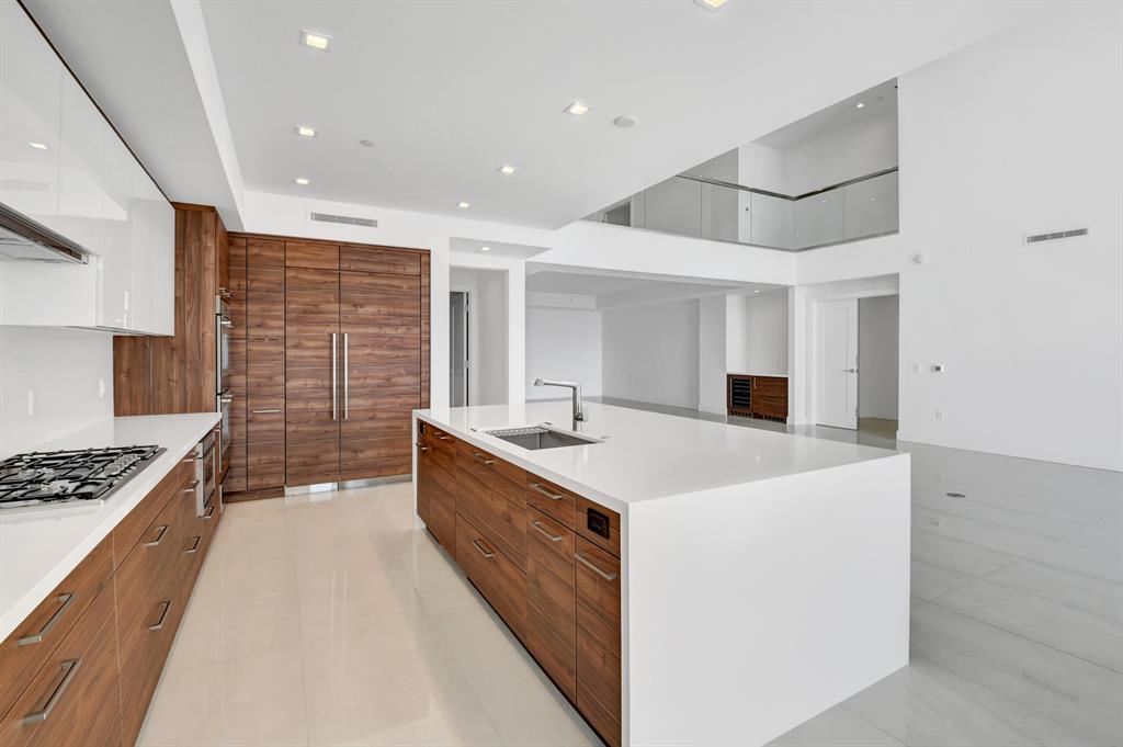 5000 NORTH OCEAN CONDO - Residential