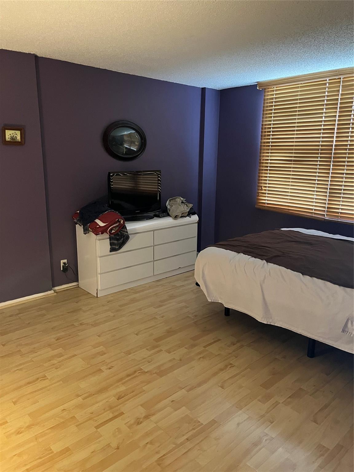 114 Royal Park Dr 3E