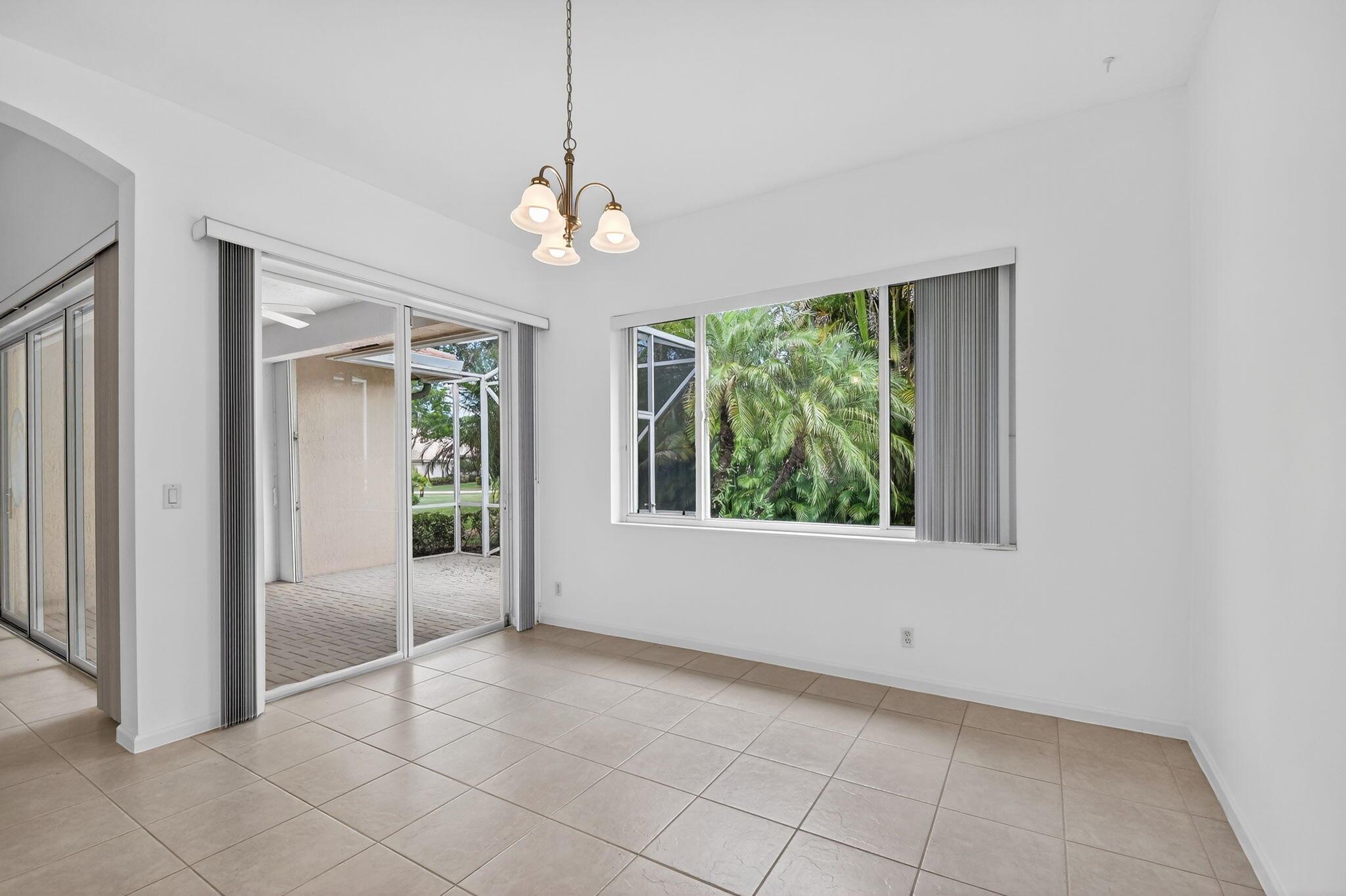 West Palm Beach, Florida 33411, United States, 3 Bedrooms Bedrooms, ,2 BathroomsBathrooms,Residential,Pending,209478