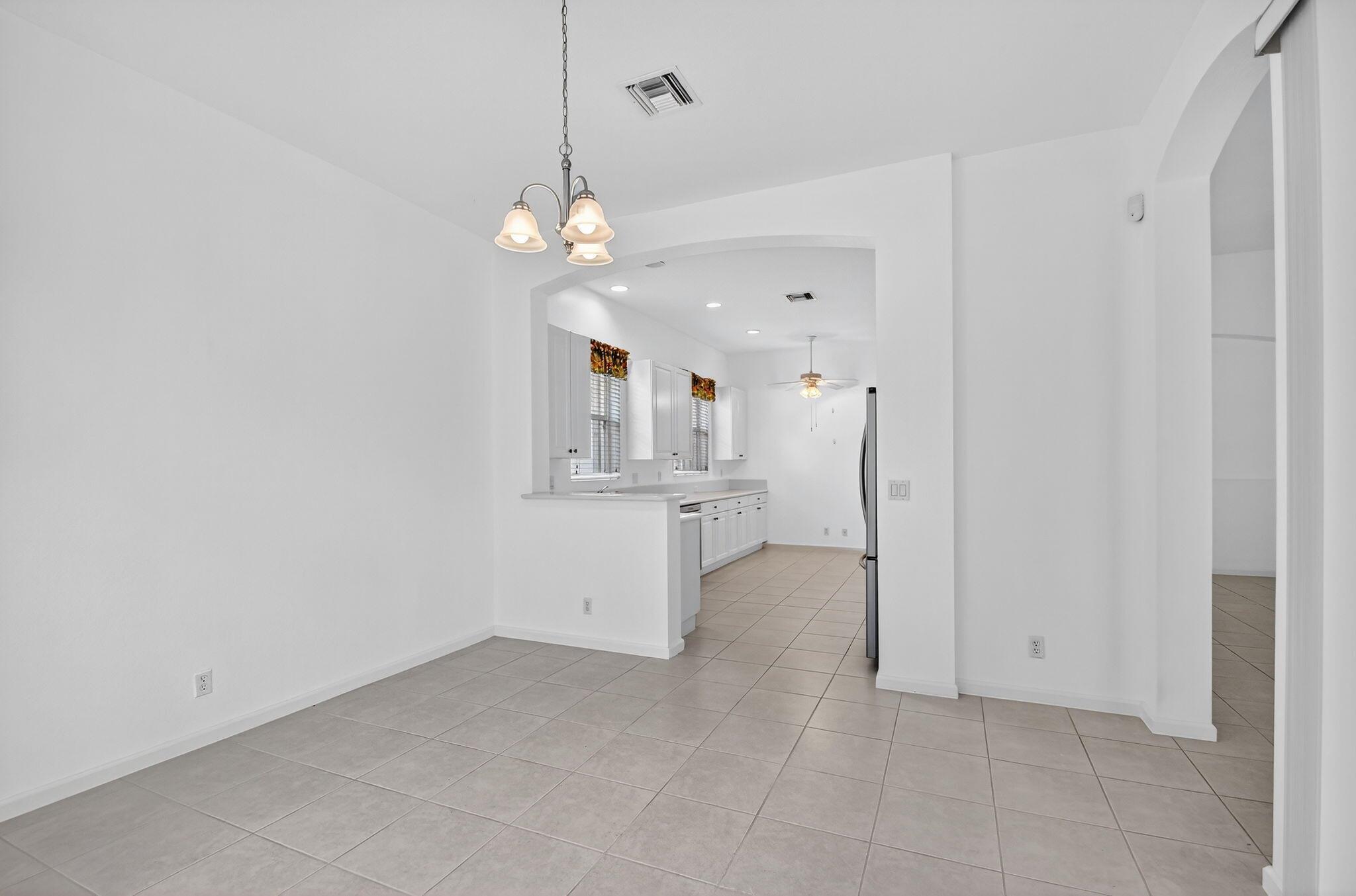 West Palm Beach, Florida 33411, United States, 3 Bedrooms Bedrooms, ,2 BathroomsBathrooms,Residential,Pending,209478