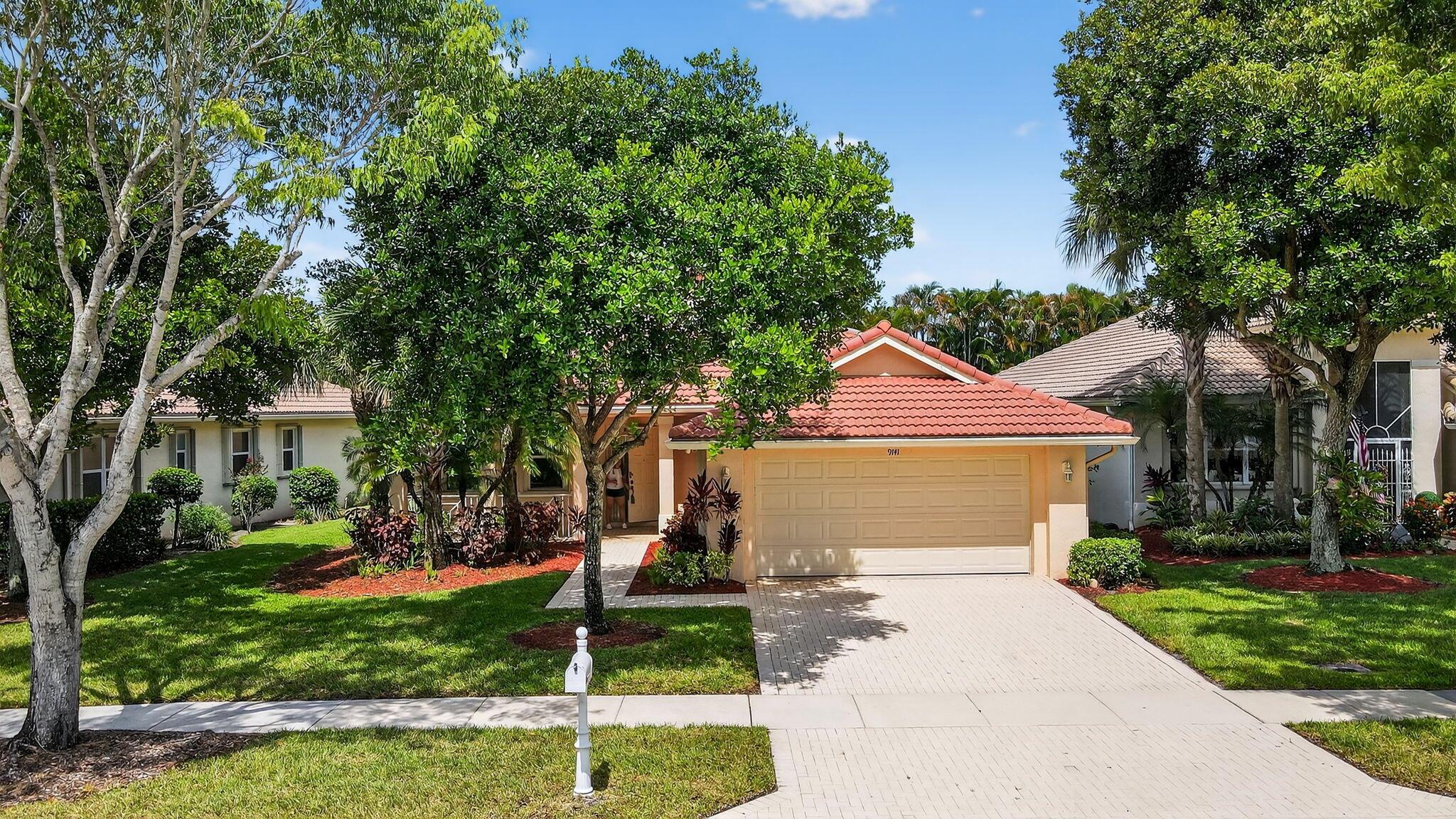 West Palm Beach, Florida 33411, United States, 3 Bedrooms Bedrooms, ,2 BathroomsBathrooms,Residential,Pending,209478