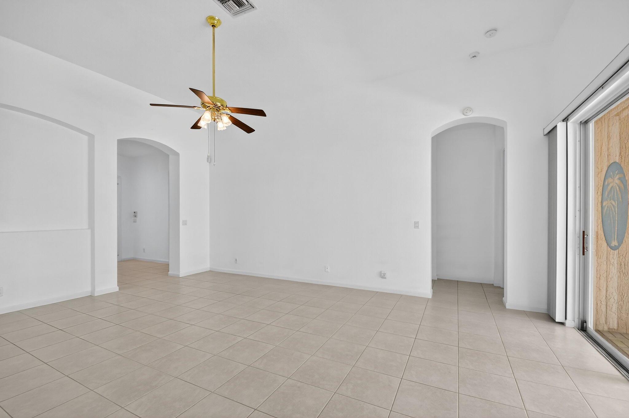 West Palm Beach, Florida 33411, United States, 3 Bedrooms Bedrooms, ,2 BathroomsBathrooms,Residential,Pending,209478