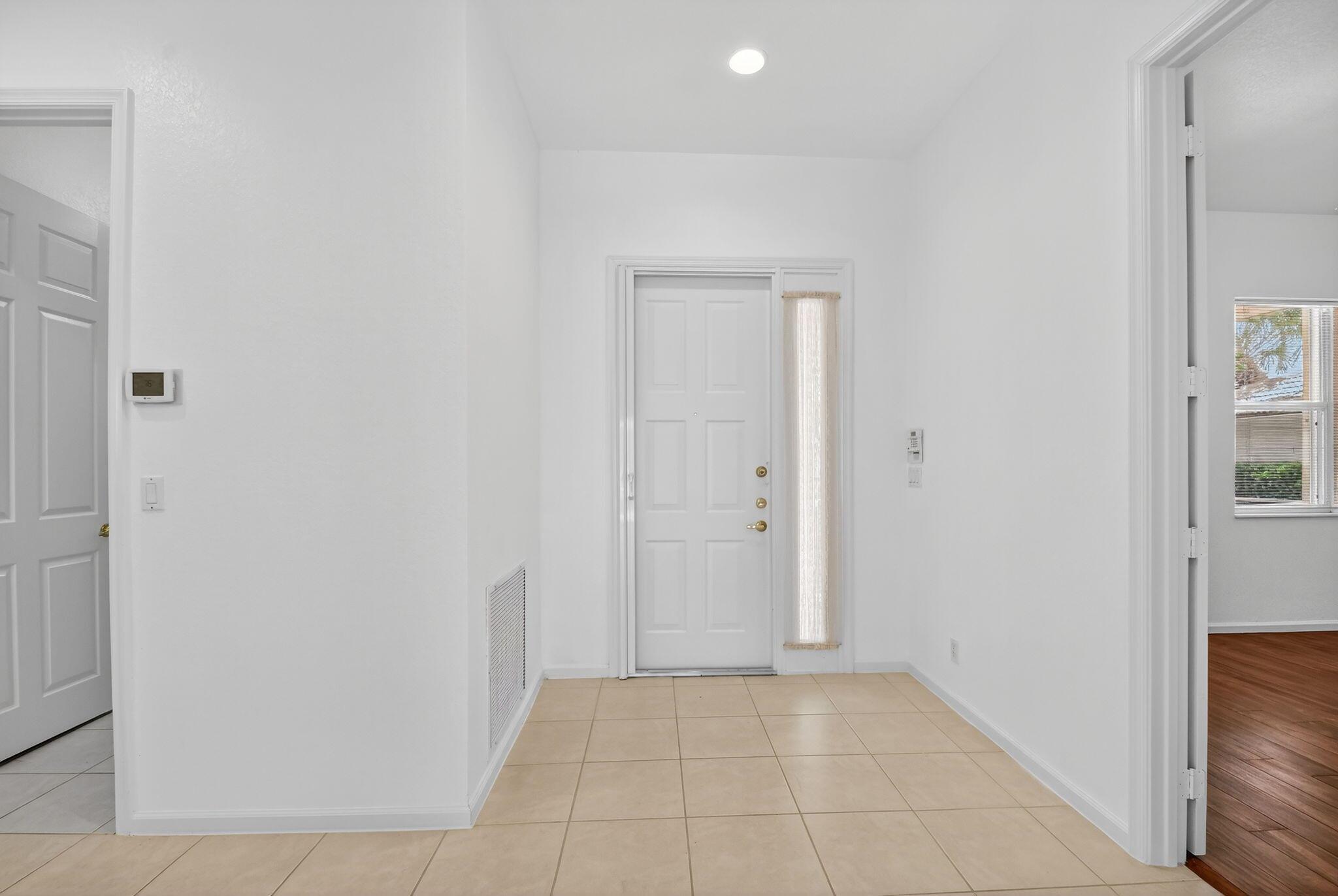 West Palm Beach, Florida 33411, United States, 3 Bedrooms Bedrooms, ,2 BathroomsBathrooms,Residential,Pending,209478