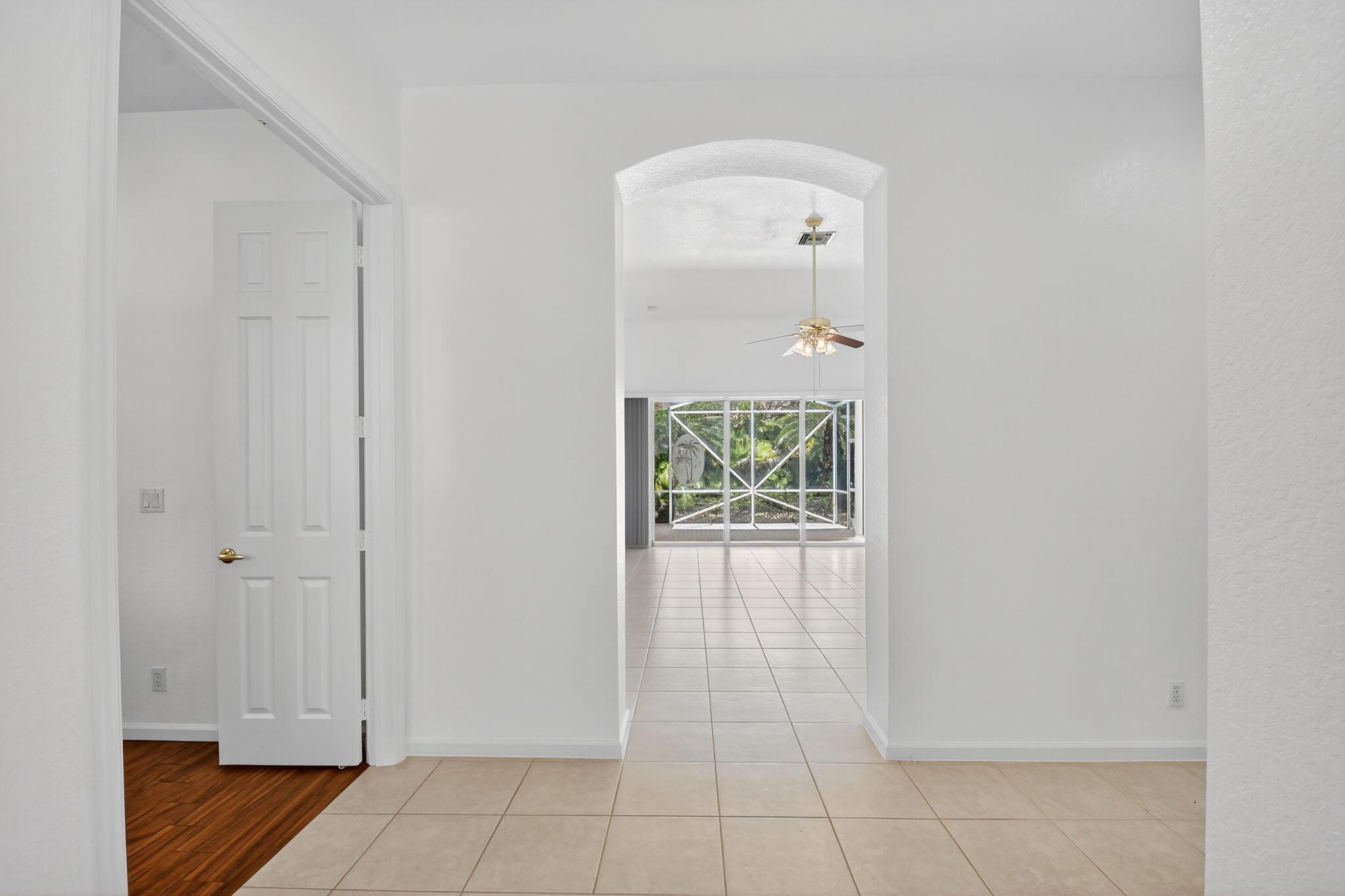 West Palm Beach, Florida 33411, United States, 3 Bedrooms Bedrooms, ,2 BathroomsBathrooms,Residential,Pending,209478