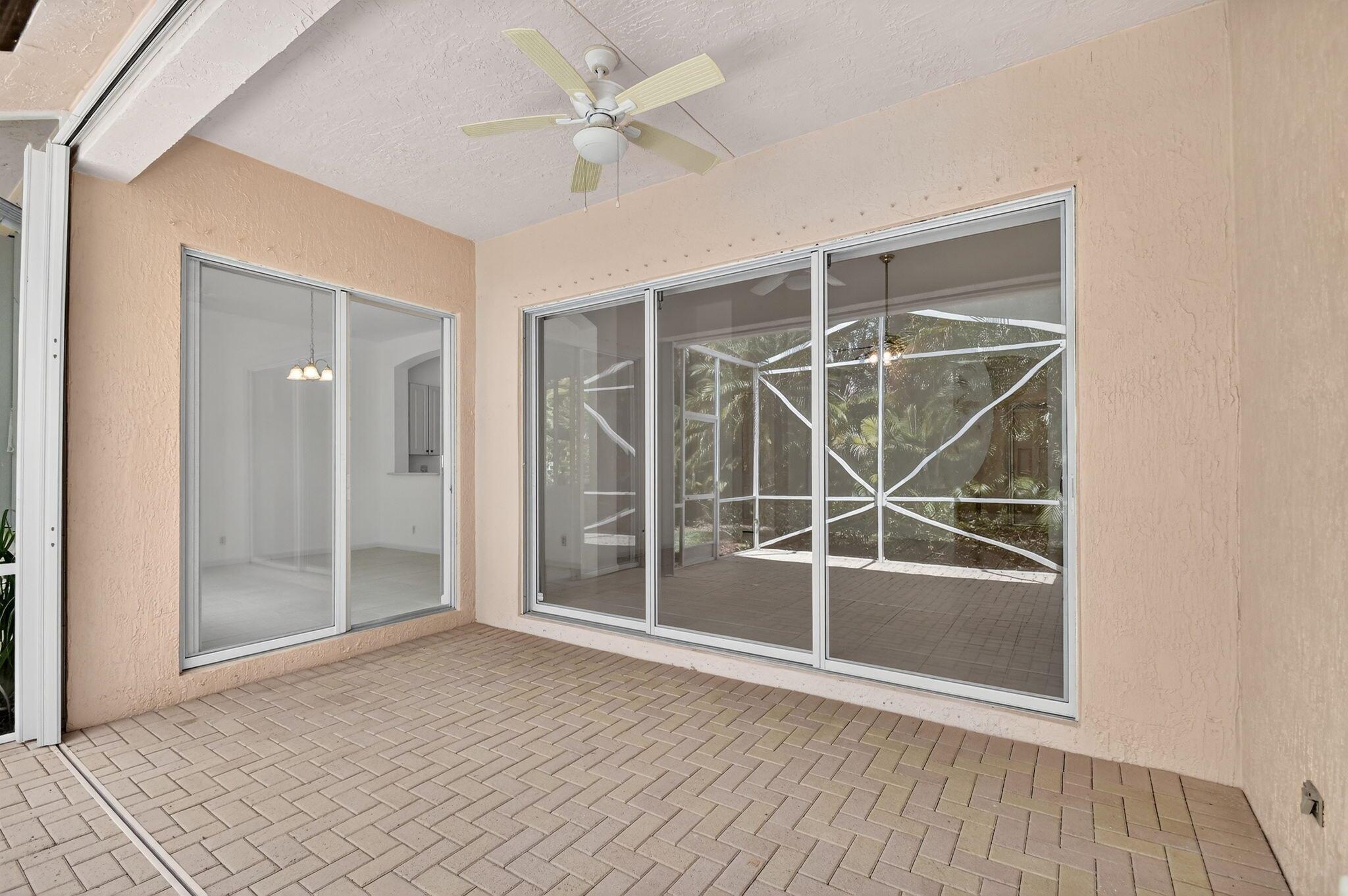 West Palm Beach, Florida 33411, United States, 3 Bedrooms Bedrooms, ,2 BathroomsBathrooms,Residential,Pending,209478