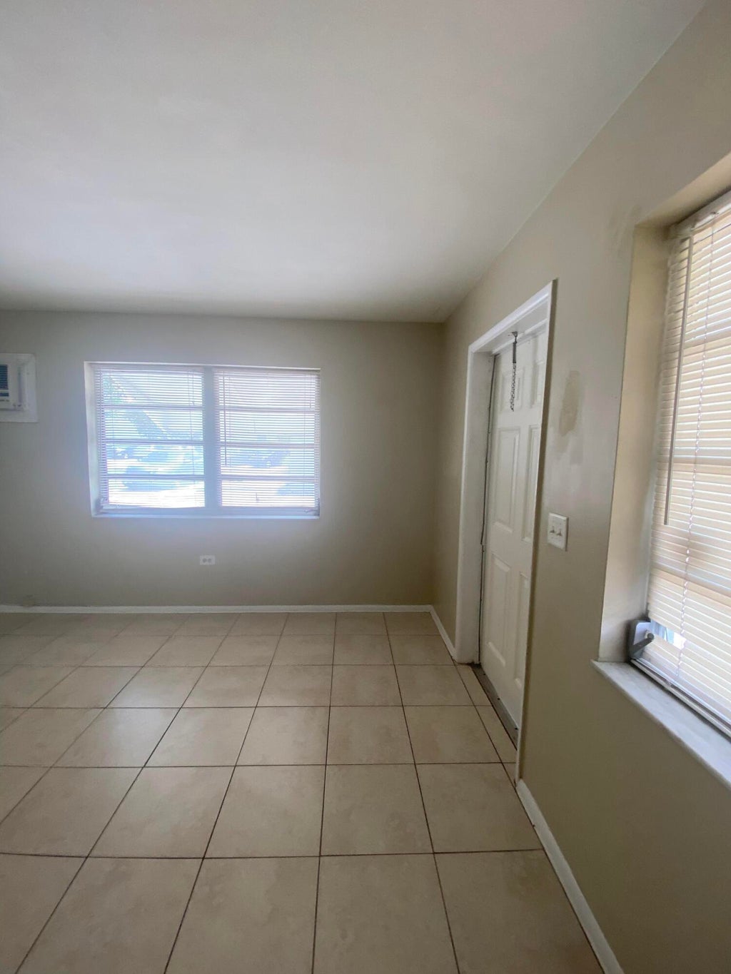 Photo of 918 11TH Avenue N, Lake Worth Beach, FL 33460 (MLS # B26081455)