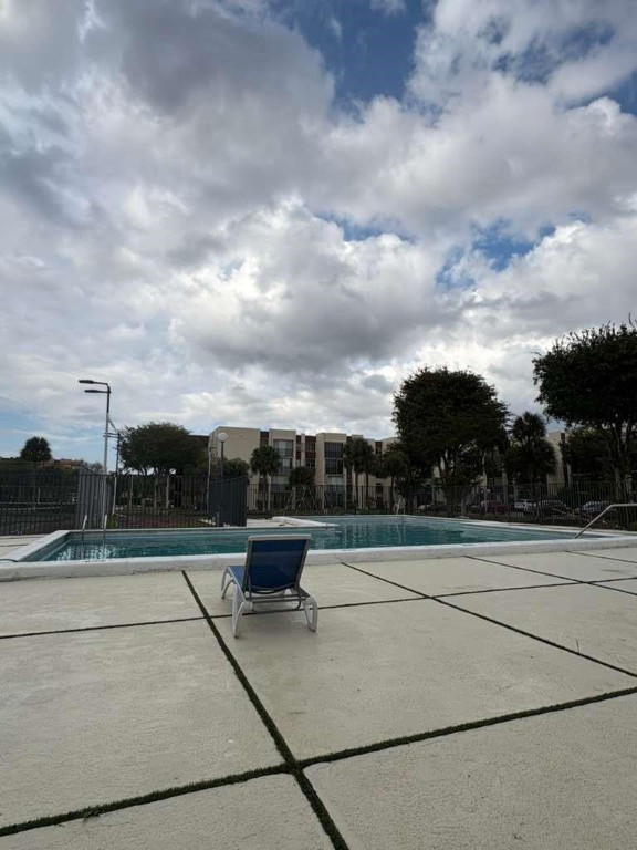 VERSAILLE GARDENS I CONDO - Residential Lease