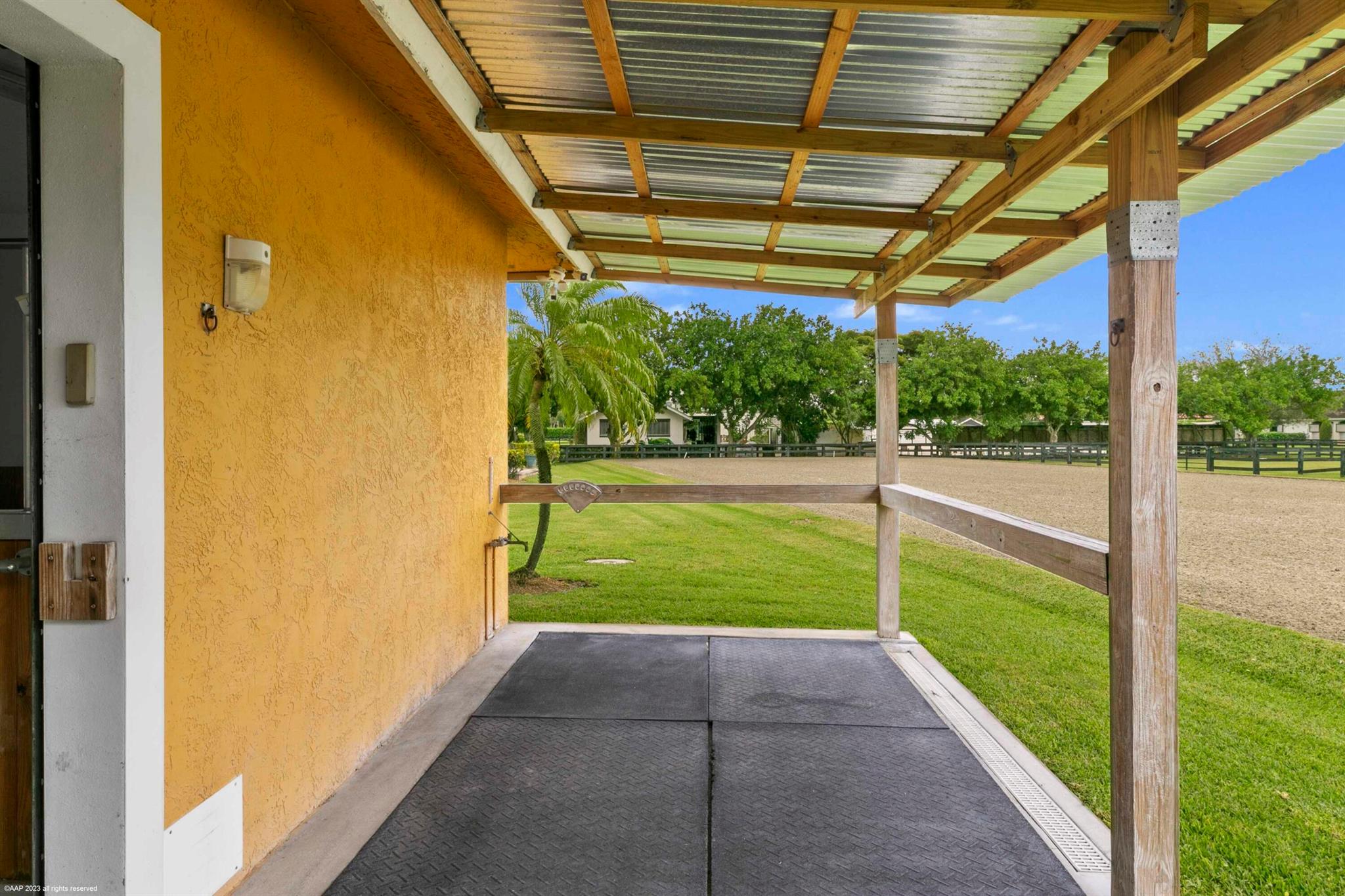 SADDLE TRAIL PARK OF WELL - Residential