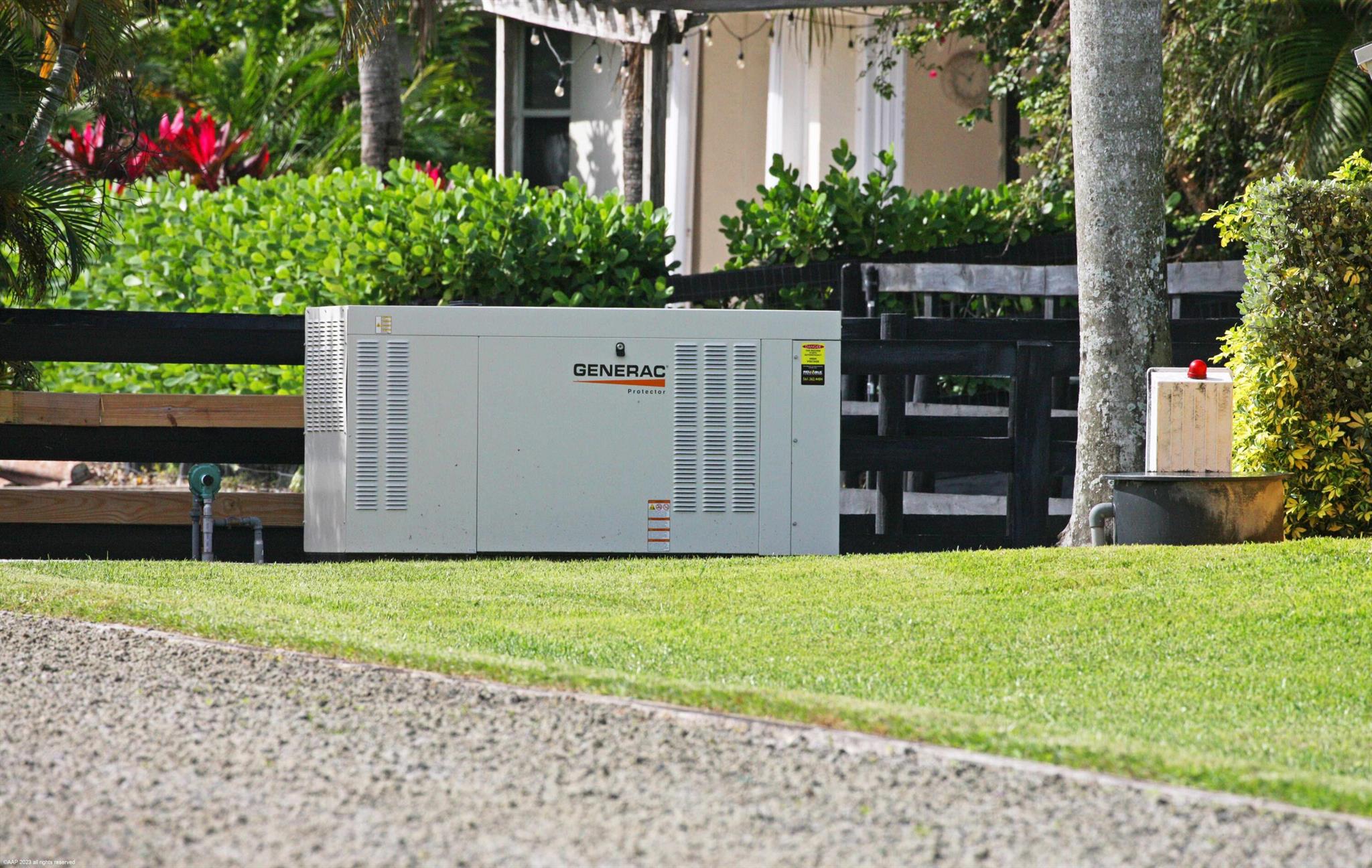 SADDLE TRAIL PARK OF WELL - Residential