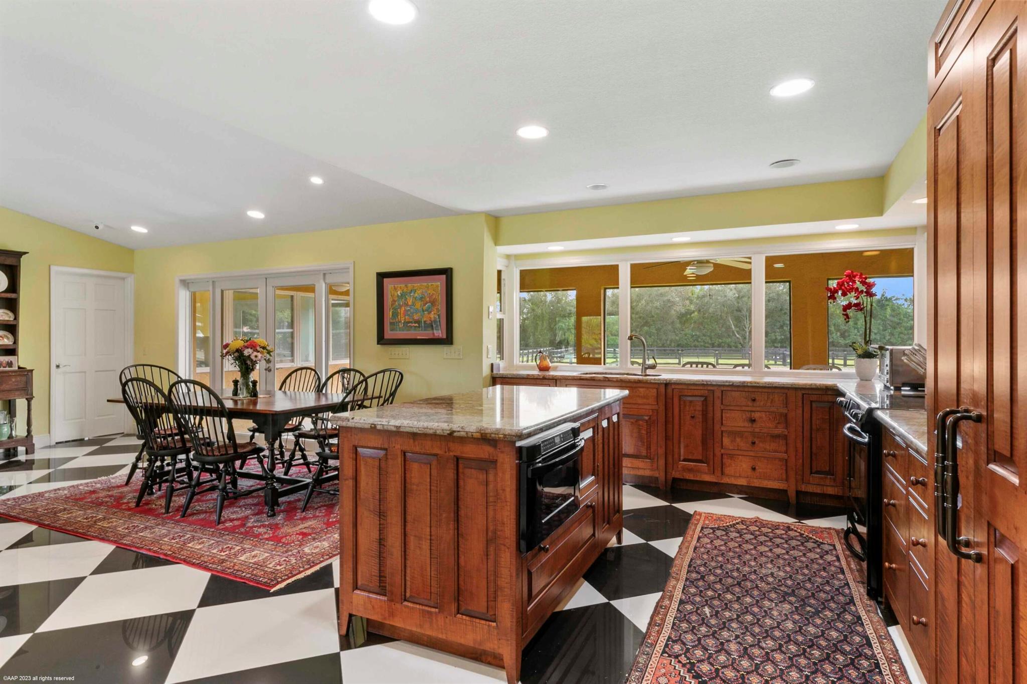 SADDLE TRAIL PARK OF WELL - Residential