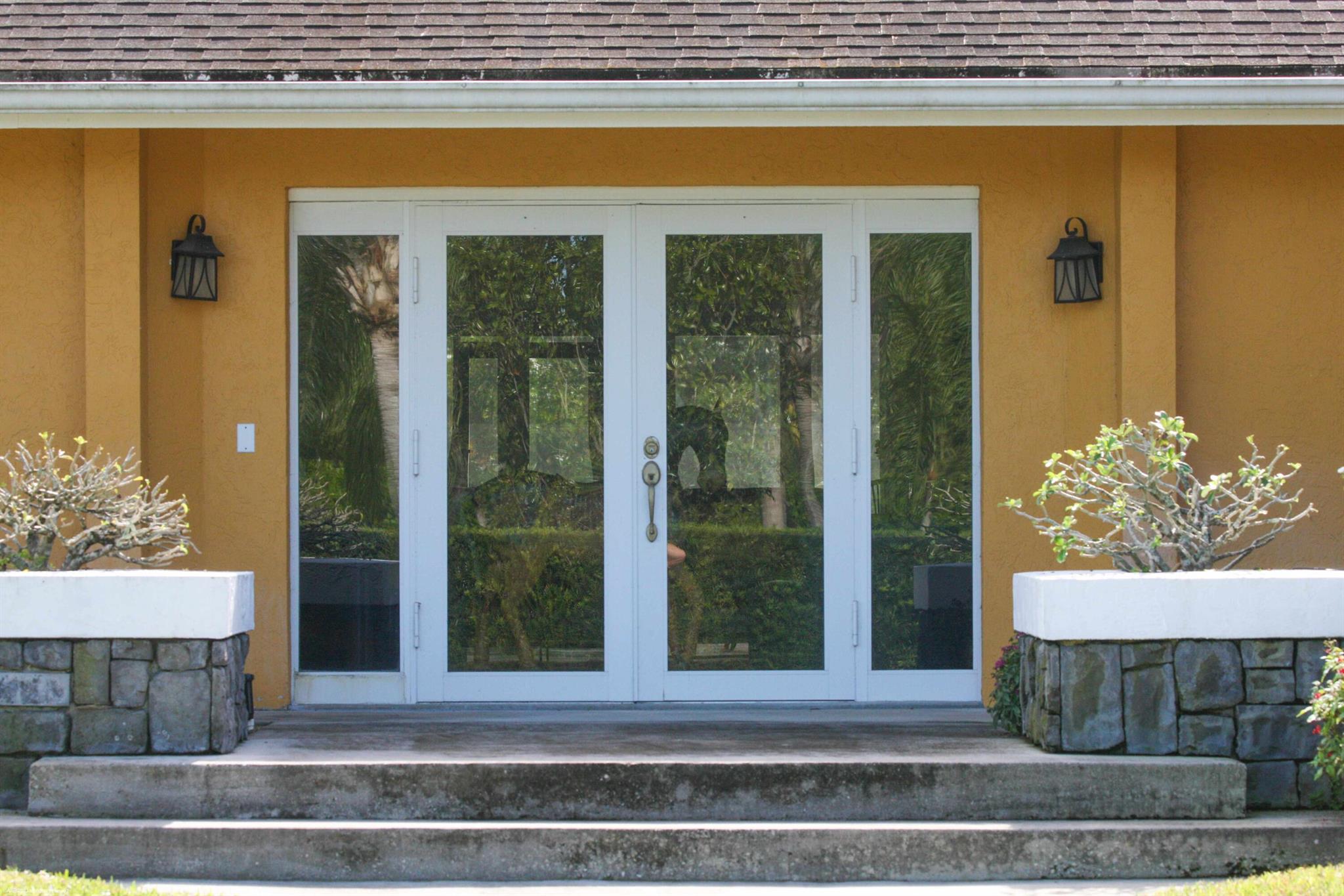 SADDLE TRAIL PARK OF WELL - Residential