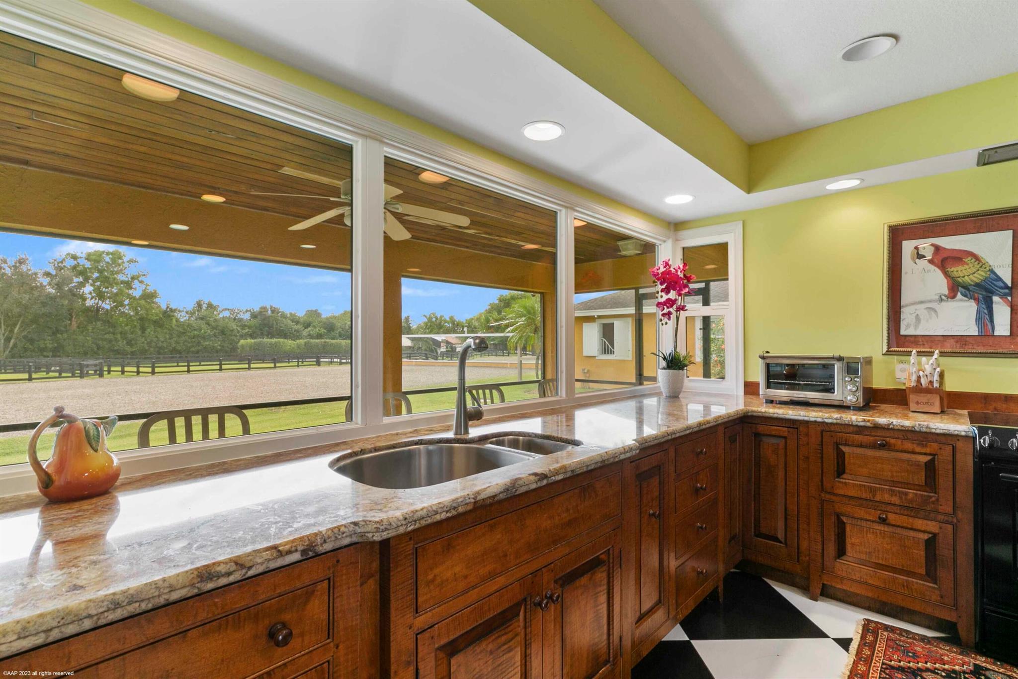 SADDLE TRAIL PARK OF WELL - Residential