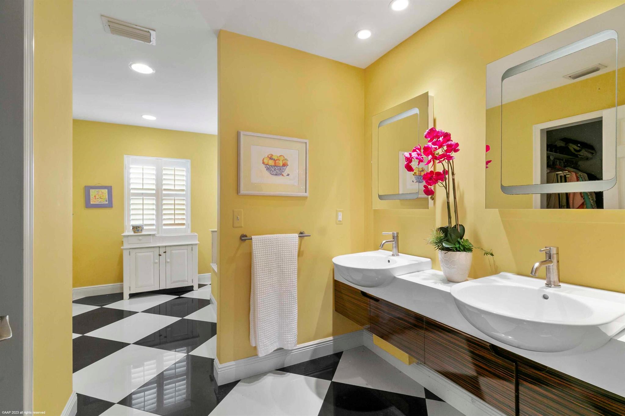 SADDLE TRAIL PARK OF WELL - Residential