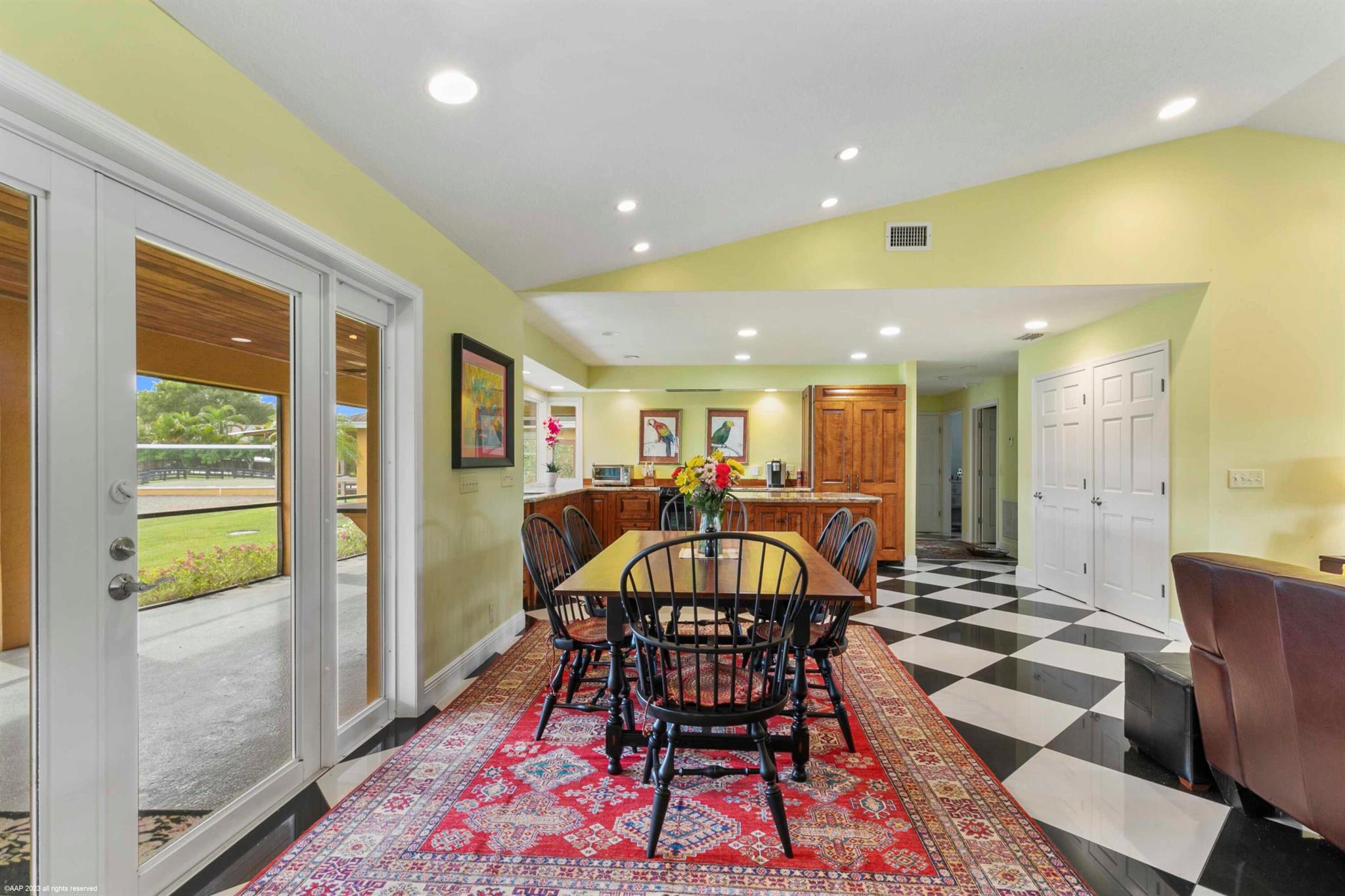 SADDLE TRAIL PARK OF WELL - Residential