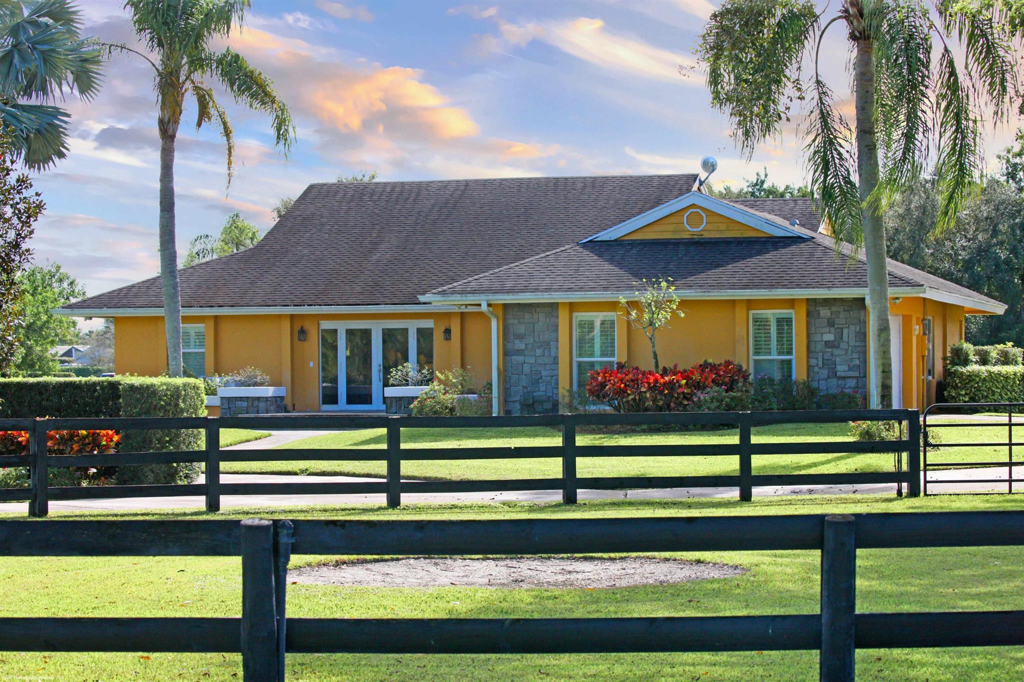 SADDLE TRAIL PARK OF WELL - Residential