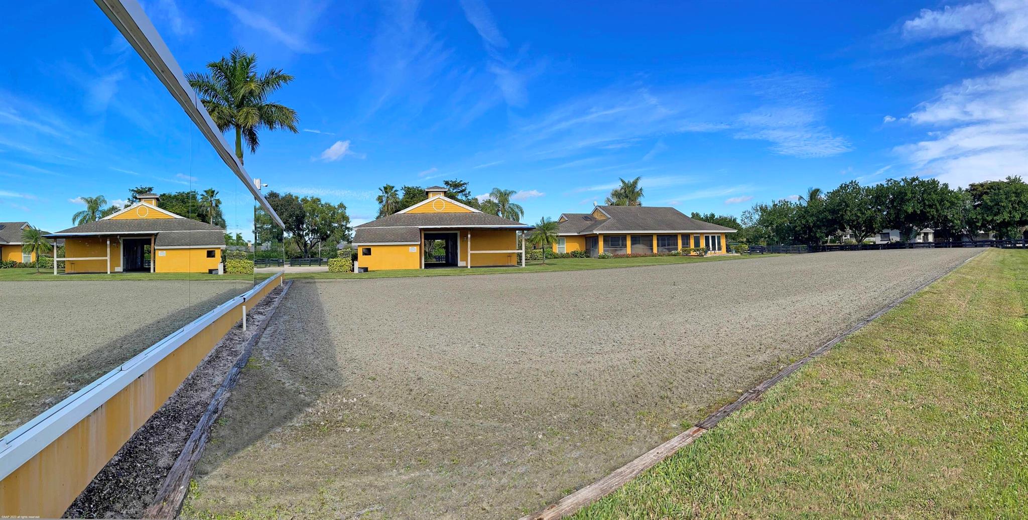 SADDLE TRAIL PARK OF WELL - Residential