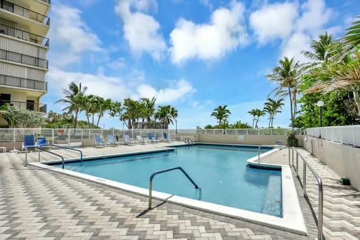 The Hampton Beach Club Co - Residential Lease