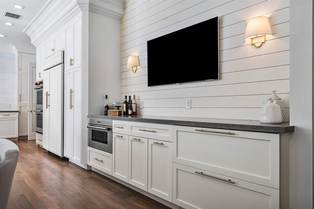 DRIFTWOOD LANDING - Residential