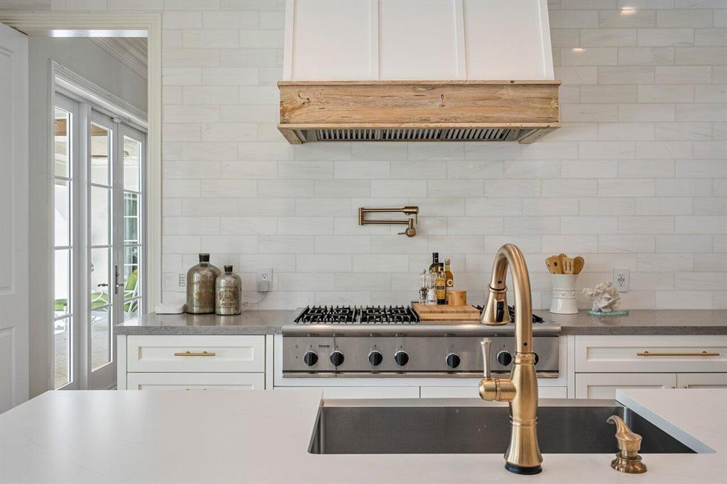 DRIFTWOOD LANDING - Residential