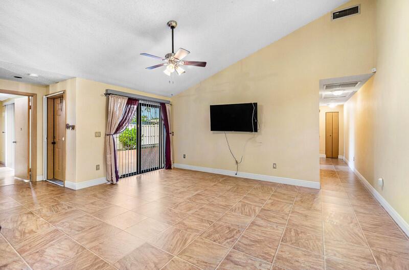 WESTWOOD GARDENS 3 - Residential