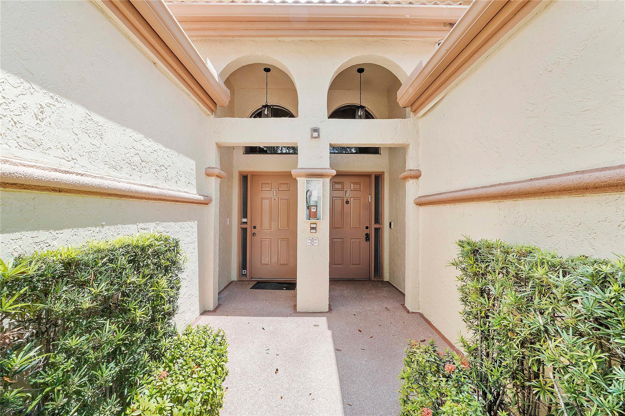 5219 Europa Dr J