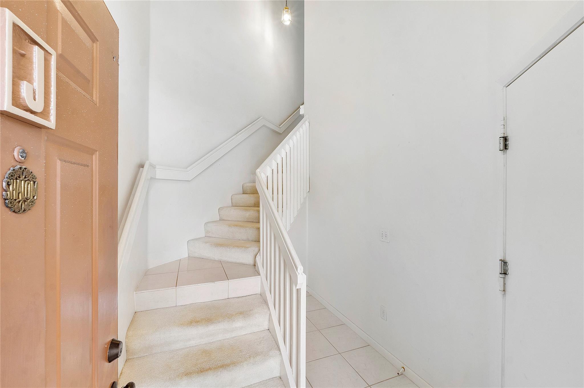 5219 Europa Dr J