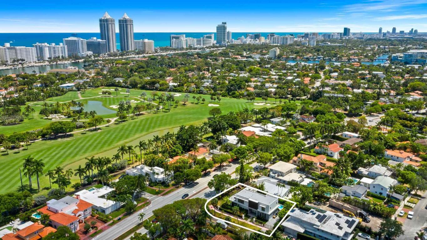 LA GORCE GOLF SUB - Residential