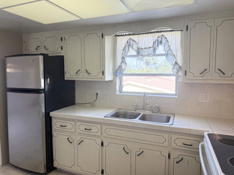Tiny photo for 1501 Arthur Street #9, Hollywood, FL 33020 (MLS # B26051445)