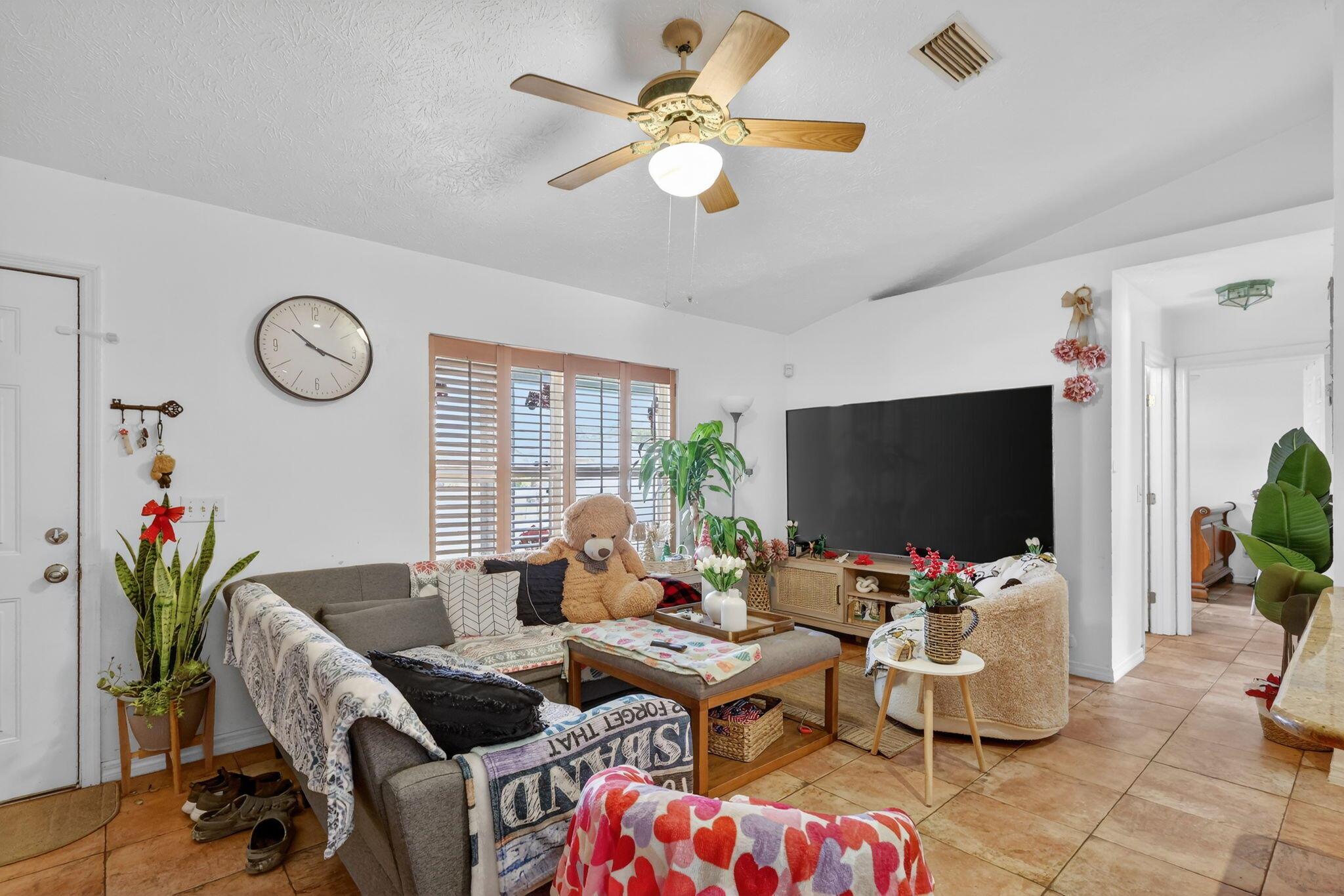 PORT ST LUCIE SECTION 23 - Residential